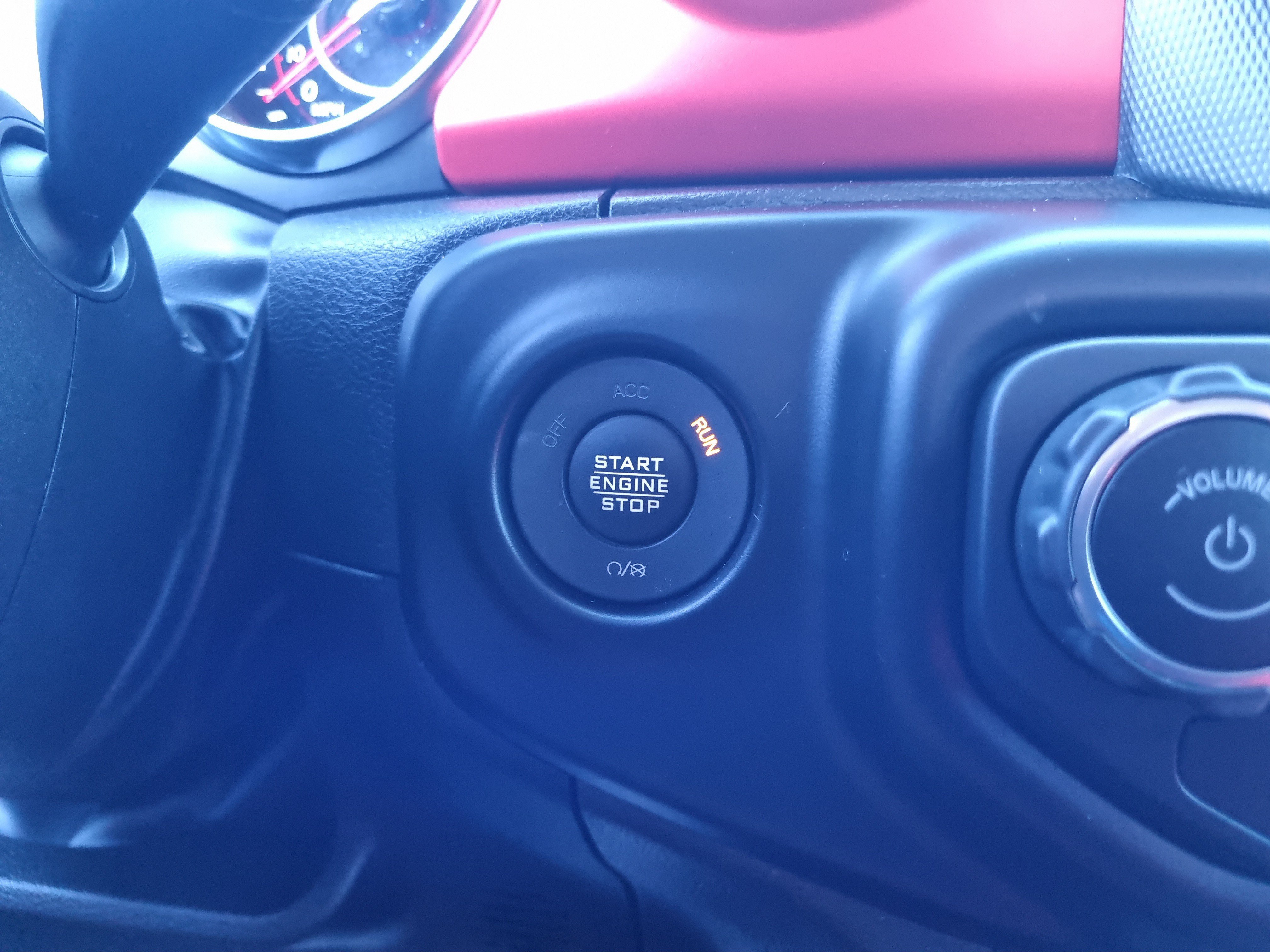 Used 2022 Jeep Gladiator Rubicon w/ Cold Weather Group AWD/4WD image 31