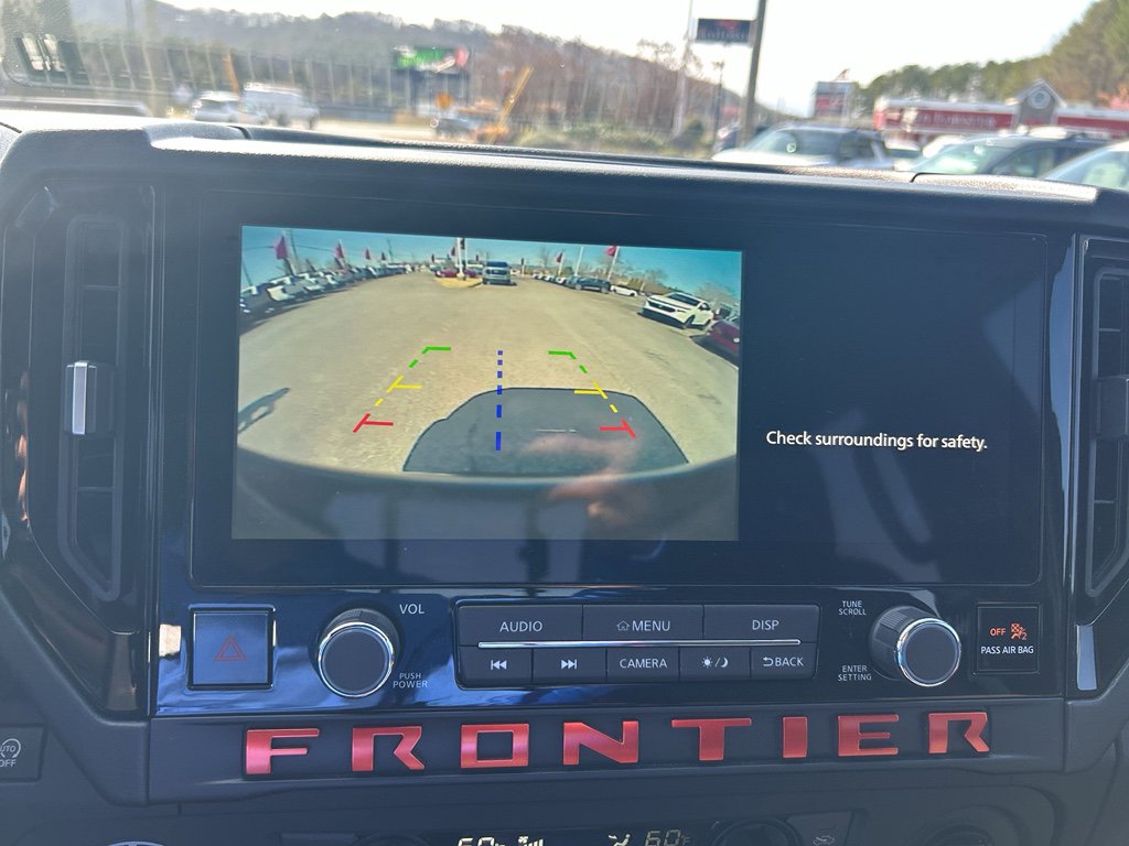 Used 2025 Nissan Frontier PRO-4X image 25