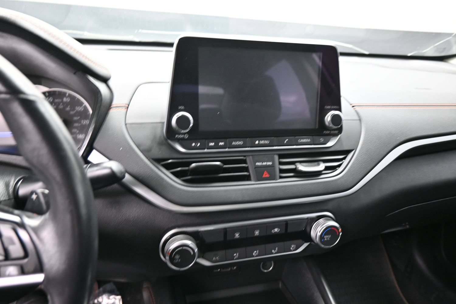 Used 2020 Nissan Altima 2.5 SR FWD image 15