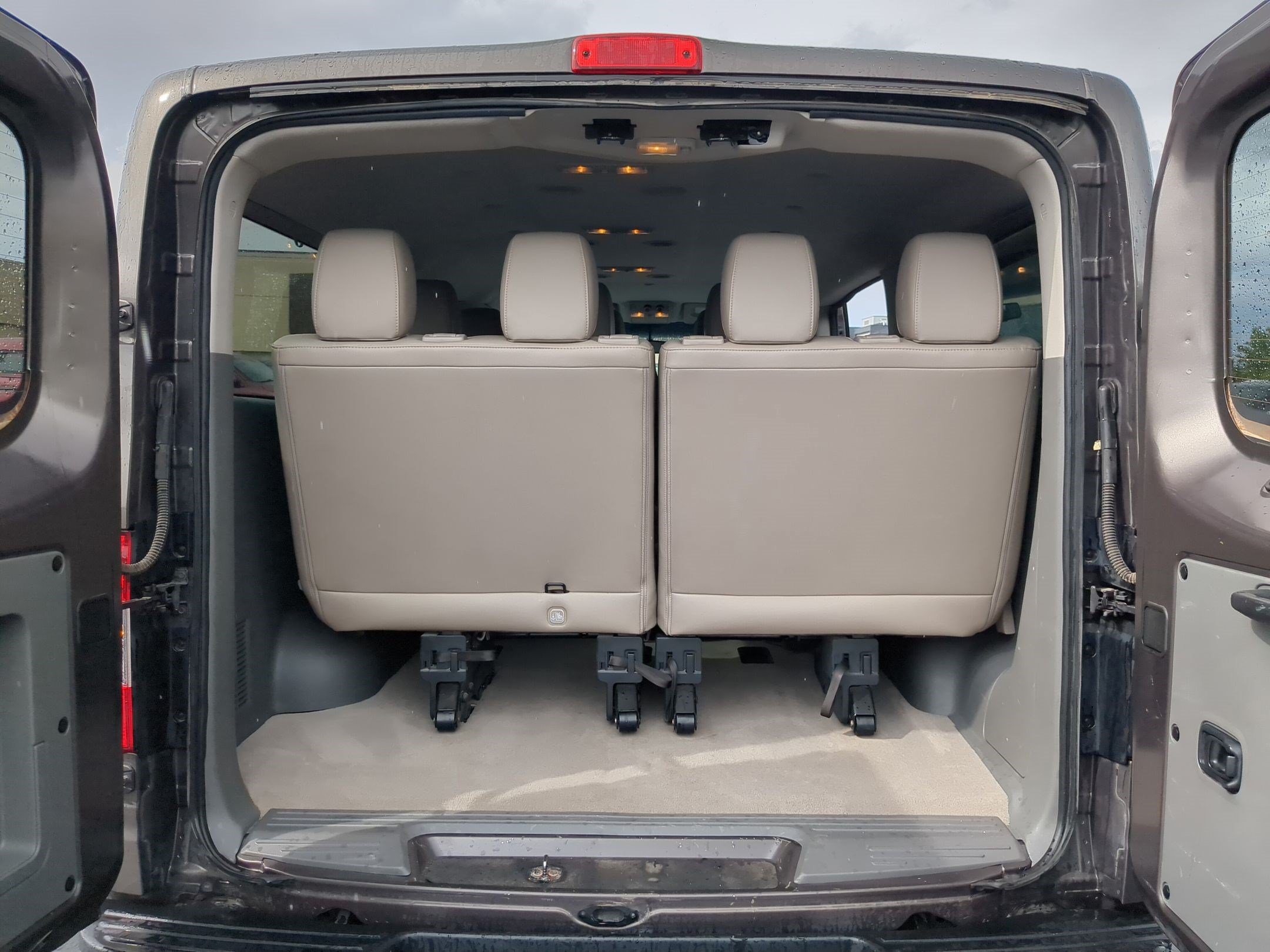 Used 2014 Nissan NV 3500 SL w/ Technology Package RWD image 31