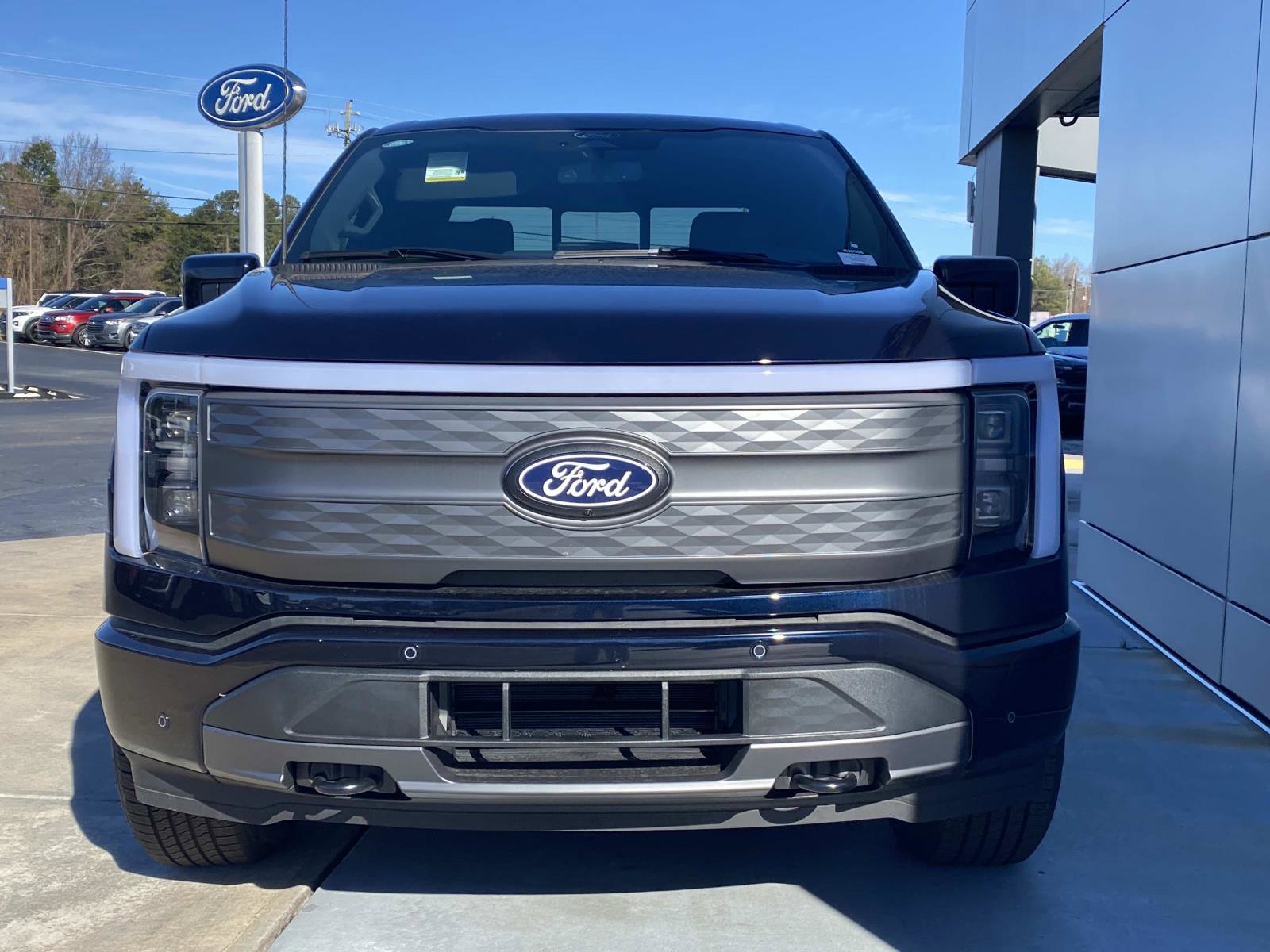 New 2025 Ford F150 Lightning Lariat image 9