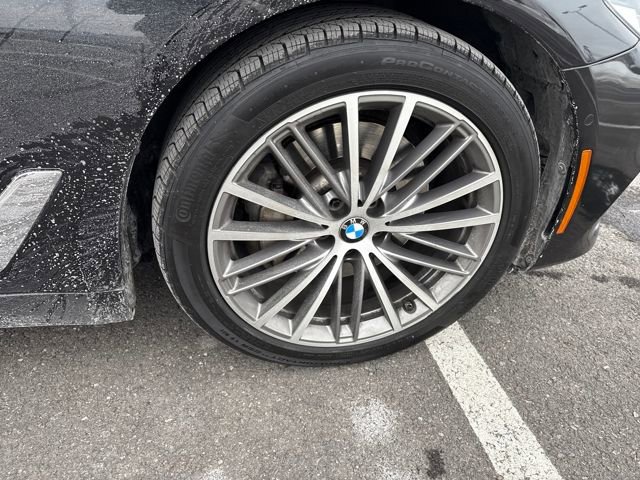 Used 2017 BMW 540i xDrive image 11