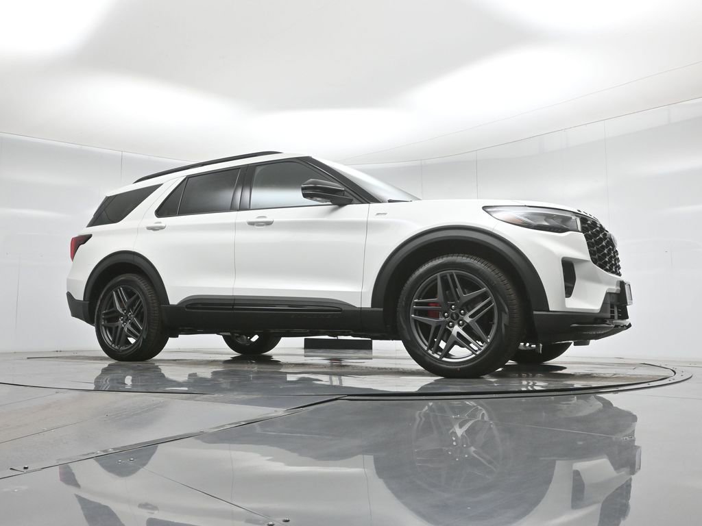 New 2026 Ford Explorer ST-Line w/ ST-Line Street Pack RWD image 45