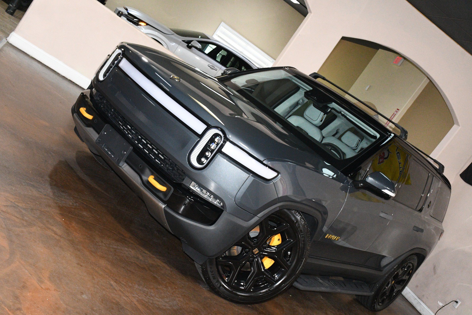 Used 2023 Rivian R1S Launch Edition Quad AWD/4WD image 78