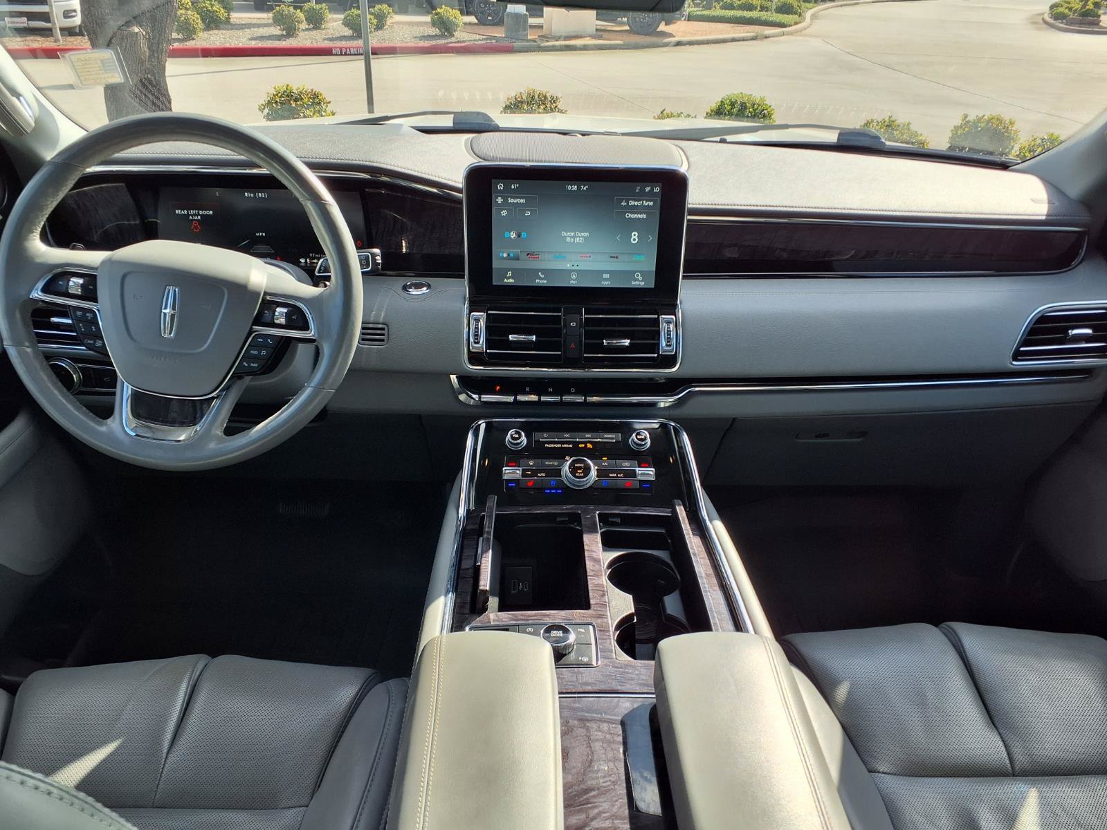 Used 2021 Lincoln Navigator L Reserve w/ Luxury Package AWD/4WD image 13