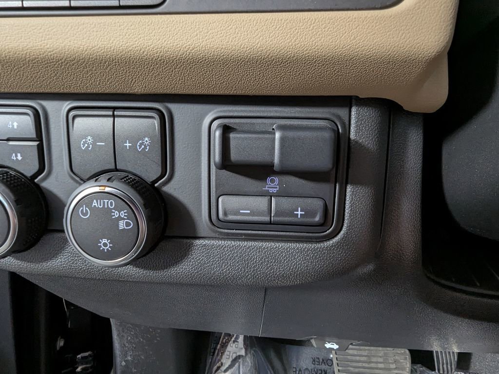 Used 2024 Chevrolet Tahoe Premier image 35