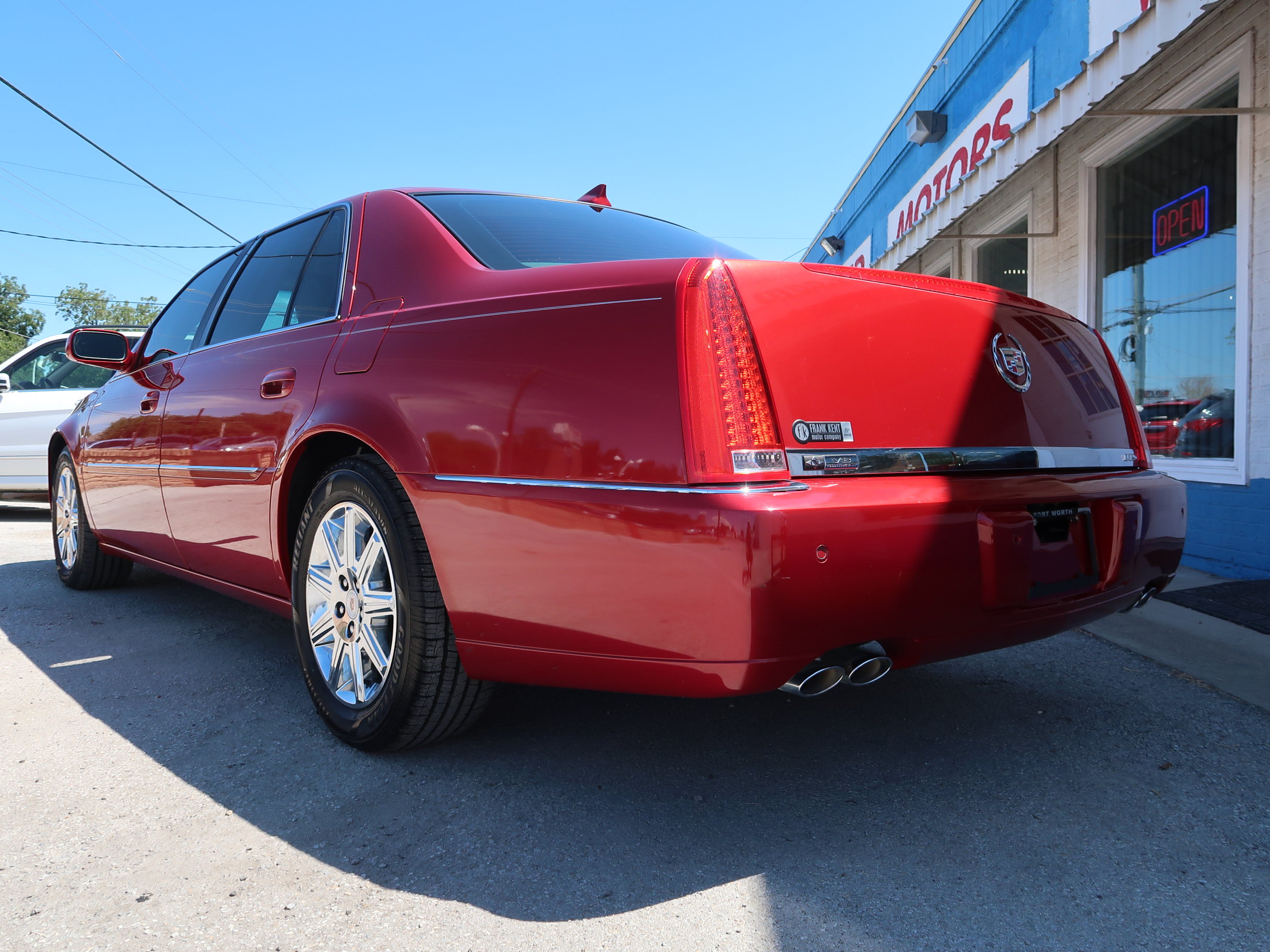 Used 2009 Cadillac DTS FWD image 7