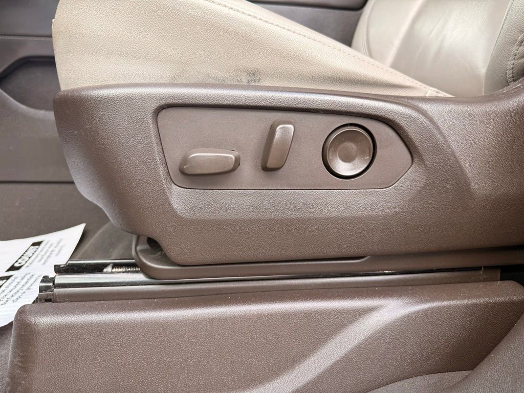 Used 2021 Chevrolet Tahoe Z71 w/ Z71 Off-Road Package image 13