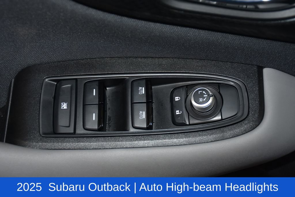 Used 2025 Subaru Outback Premium AWD/4WD image 21
