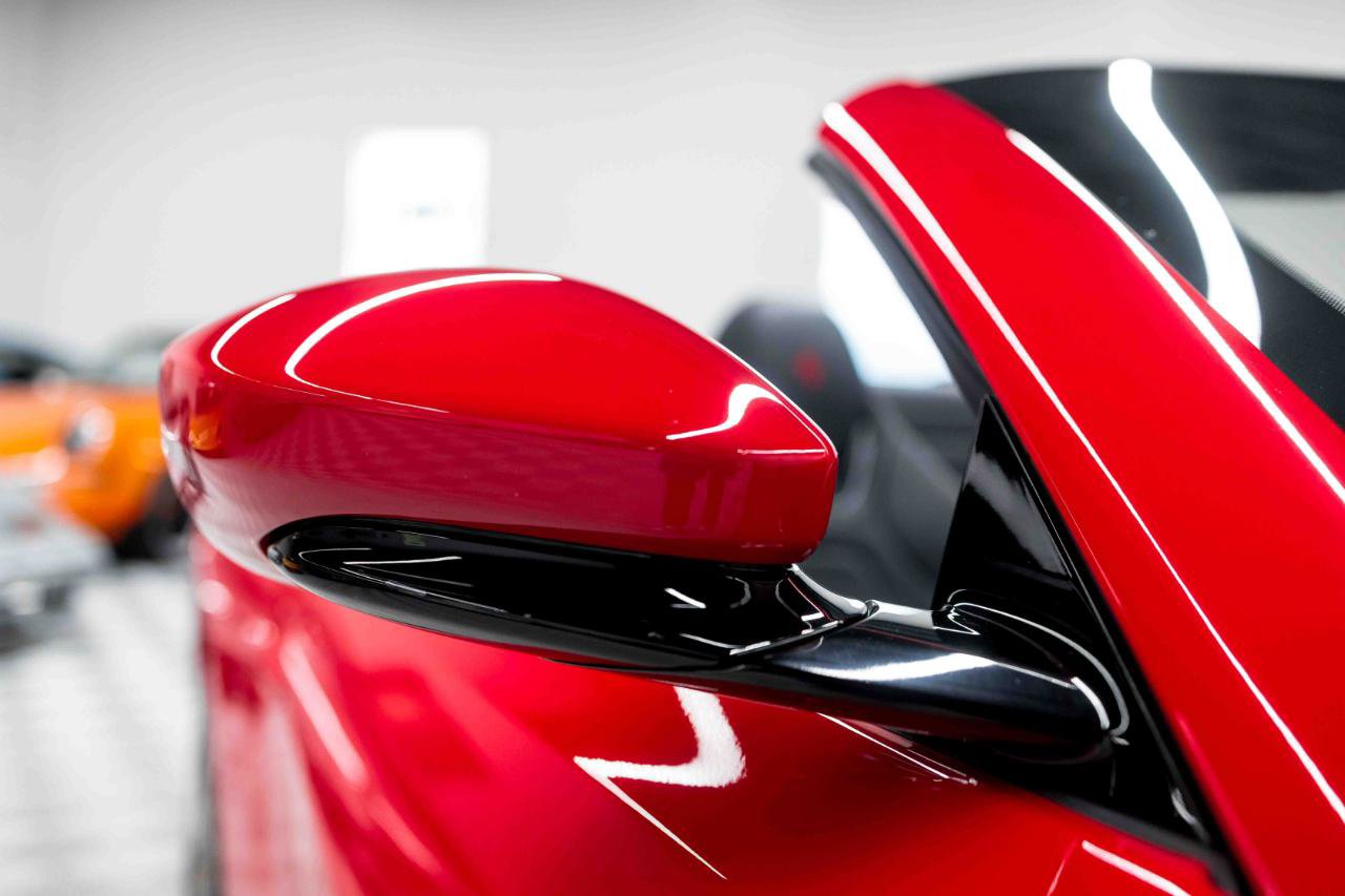 Used 2019 Ferrari Portofino RWD image 29