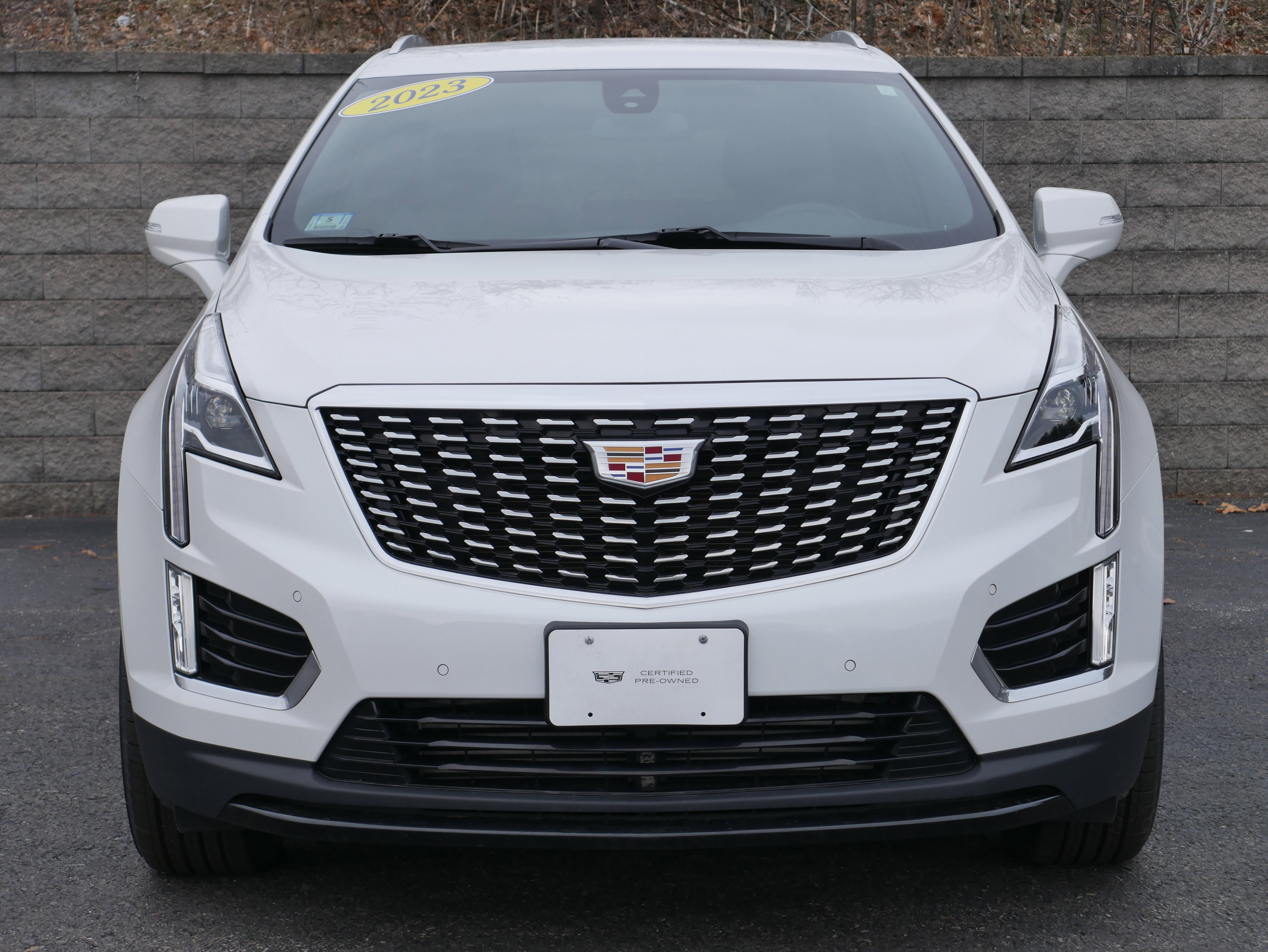Used 2023 Cadillac XT5 Luxury image 2