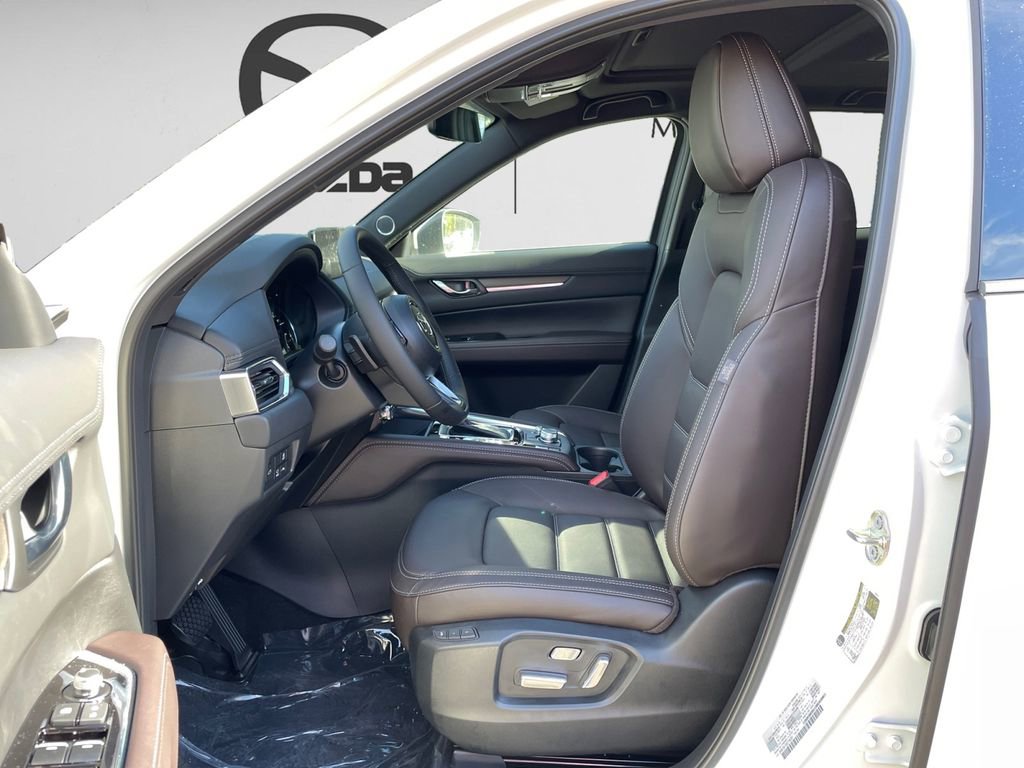 New 2025 MAZDA CX-5 Signature image 8