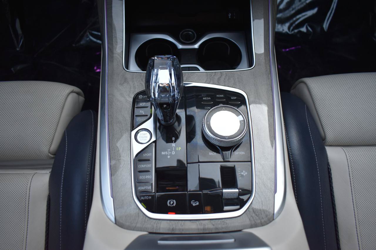 Used 2019 BMW X7 xDrive40i w/ Premium Package AWD/4WD image 27