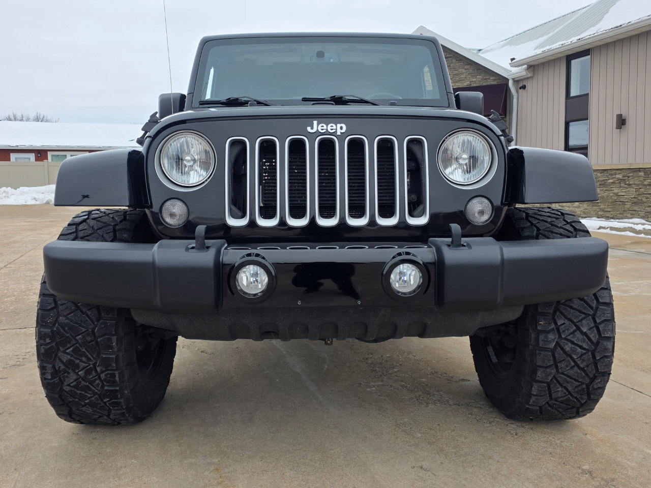 Used 2016 Jeep Wrangler Unlimited Sahara image 23