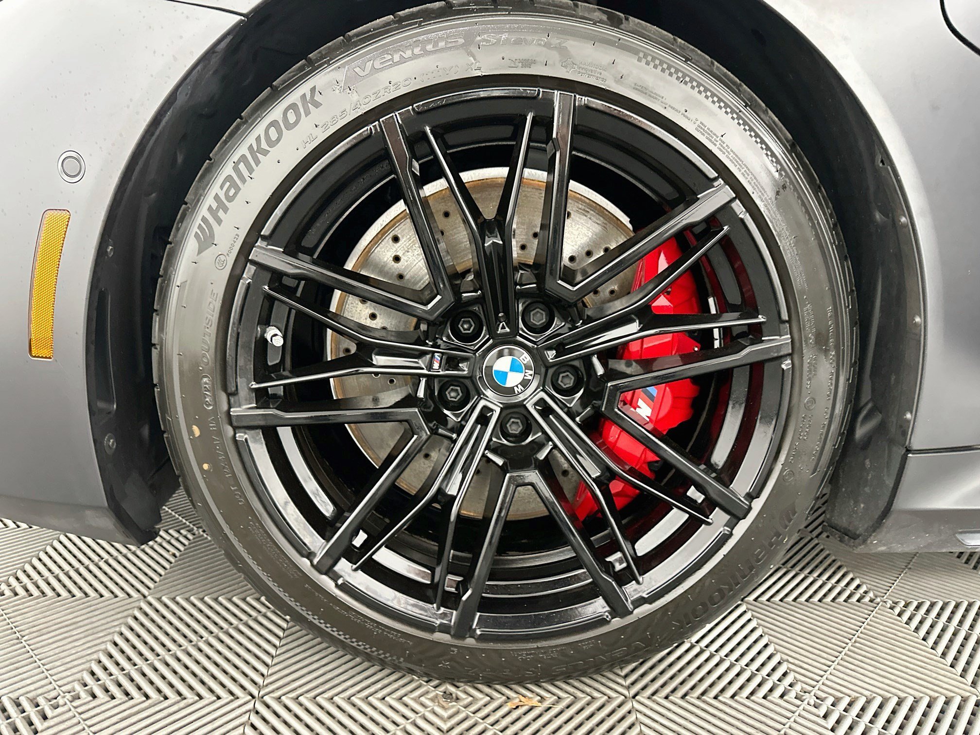 Used 2025 BMW M5 w/ Carbon Package AWD/4WD image 34