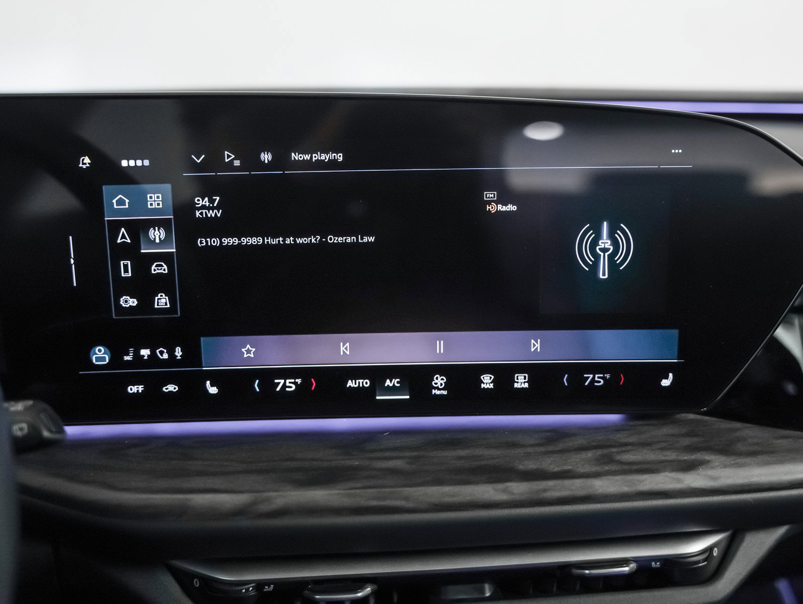 Certified 2025 Audi Q5 Premium w/ Convenience Package image 21