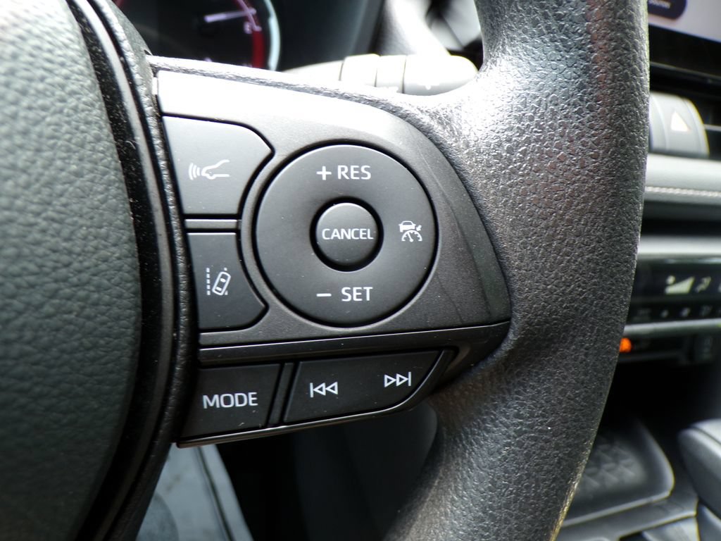Used 2024 Toyota RAV4 XLE w/ Convenience Package FWD image 32