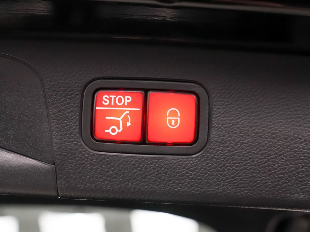 Used 2022 Mercedes-Benz GLC 300 4MATIC image 14