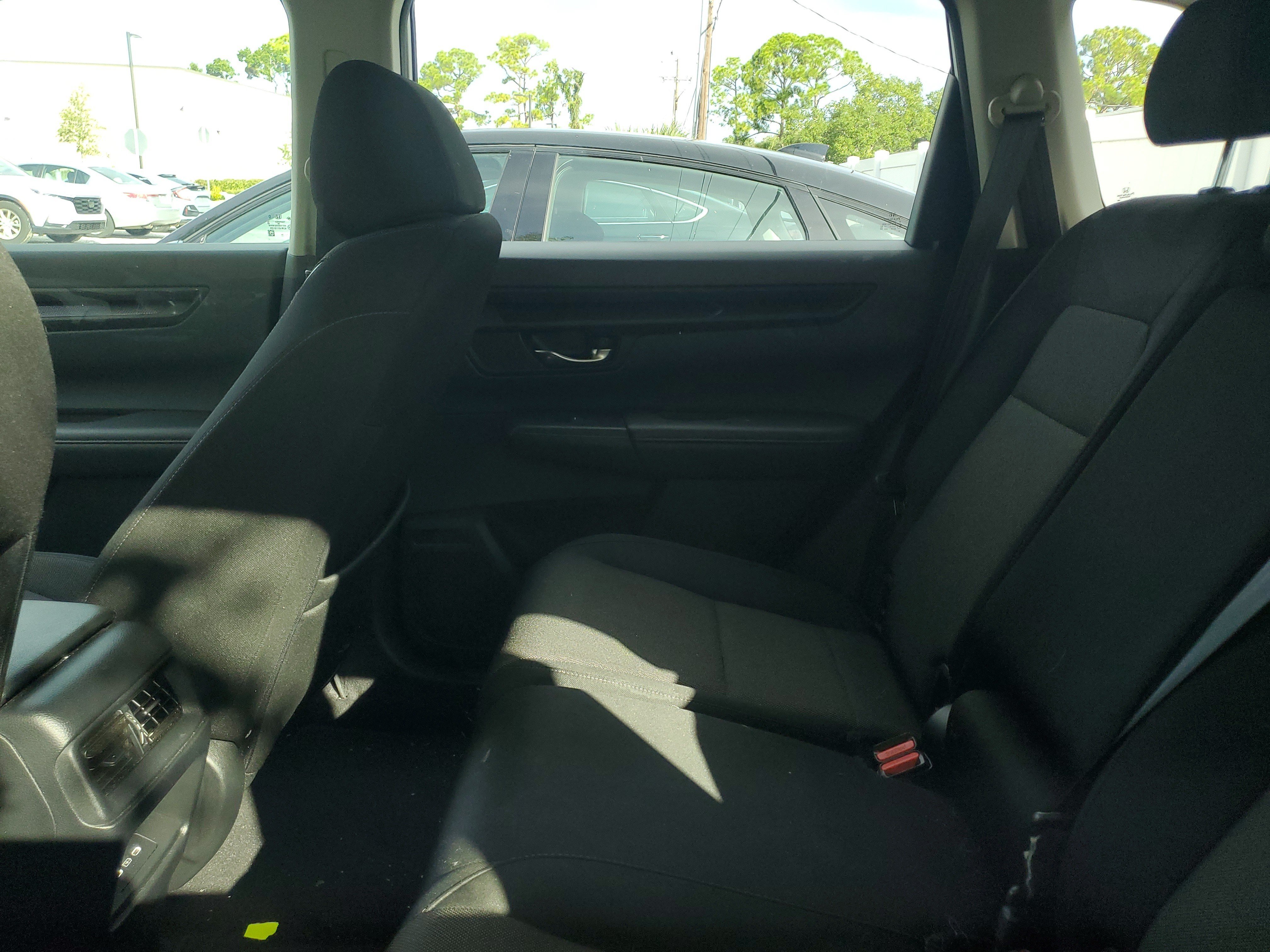 Used 2024 Honda CR-V EX image 7