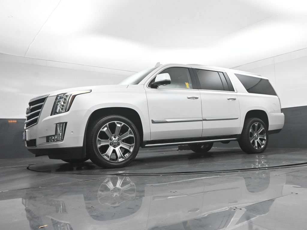 Used 2019 Cadillac Escalade ESV Luxury AWD/4WD image 67