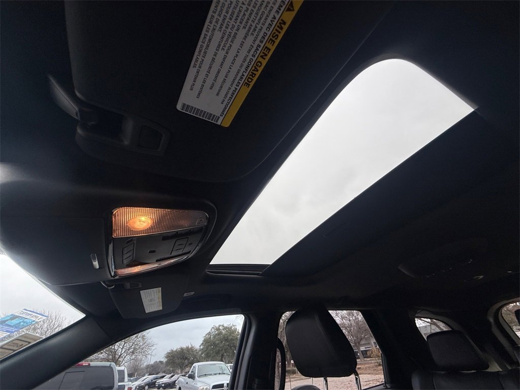 Used 2022 Dodge Durango GT image 16