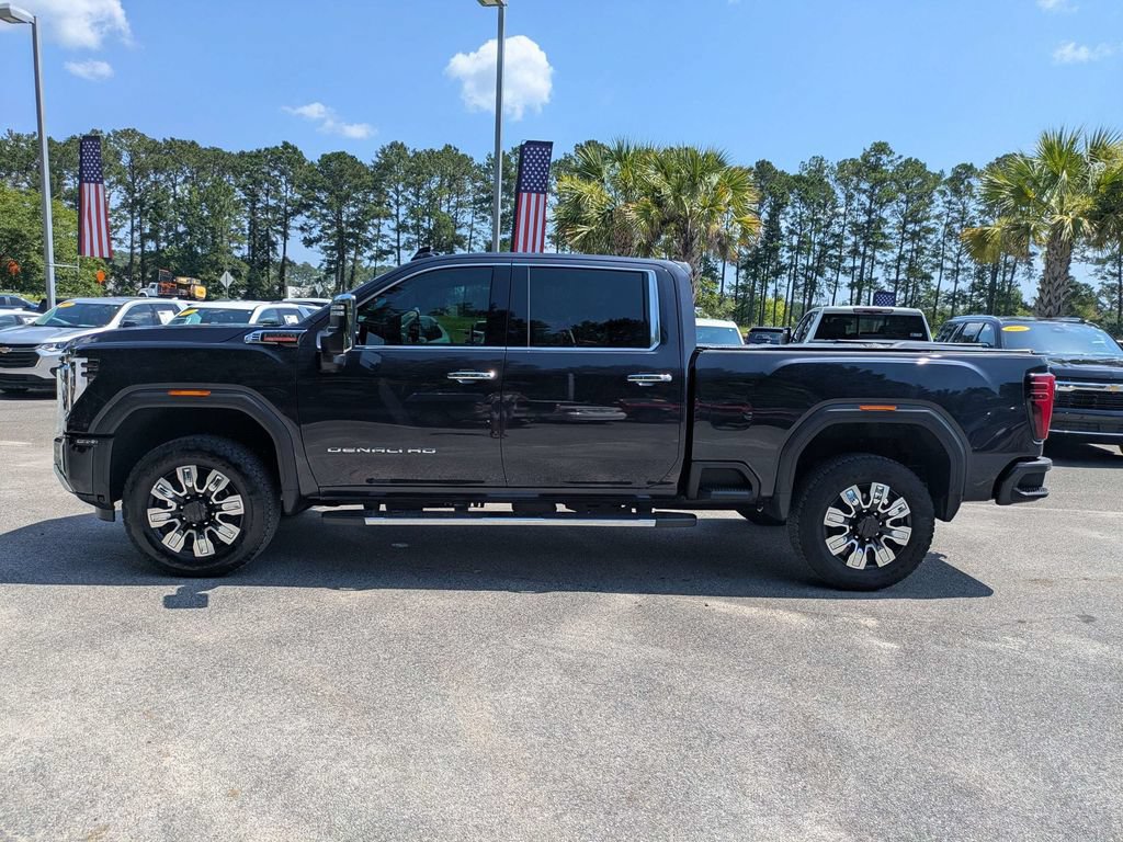 Used 2025 GMC Sierra 2500 Denali w/ Technology Package AWD/4WD image 7
