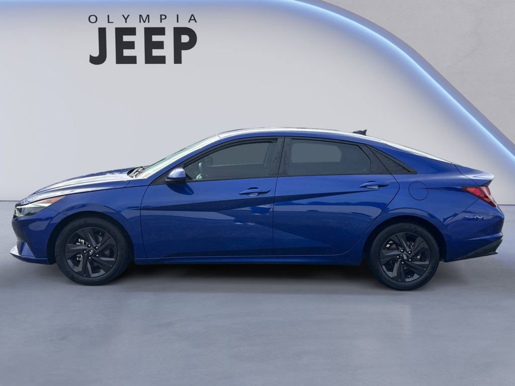 Used 2021 Hyundai Elantra SEL w/ Cargo Package image 2