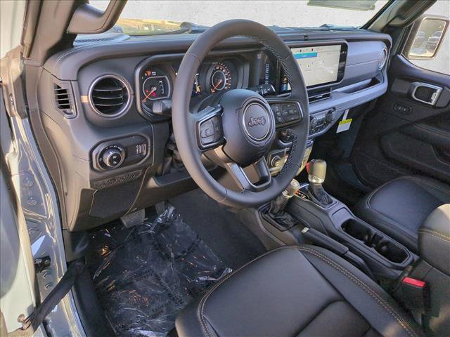 New 2026 Jeep Gladiator Sahara image 3