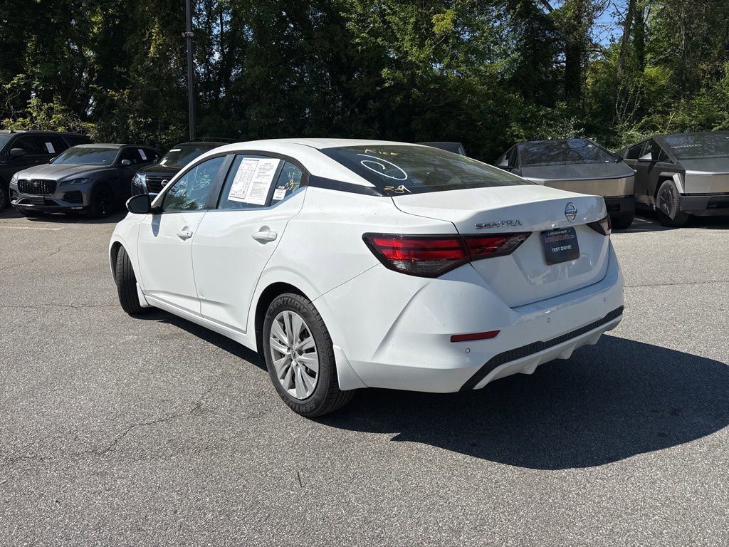 Used 2020 Nissan Sentra S image 2