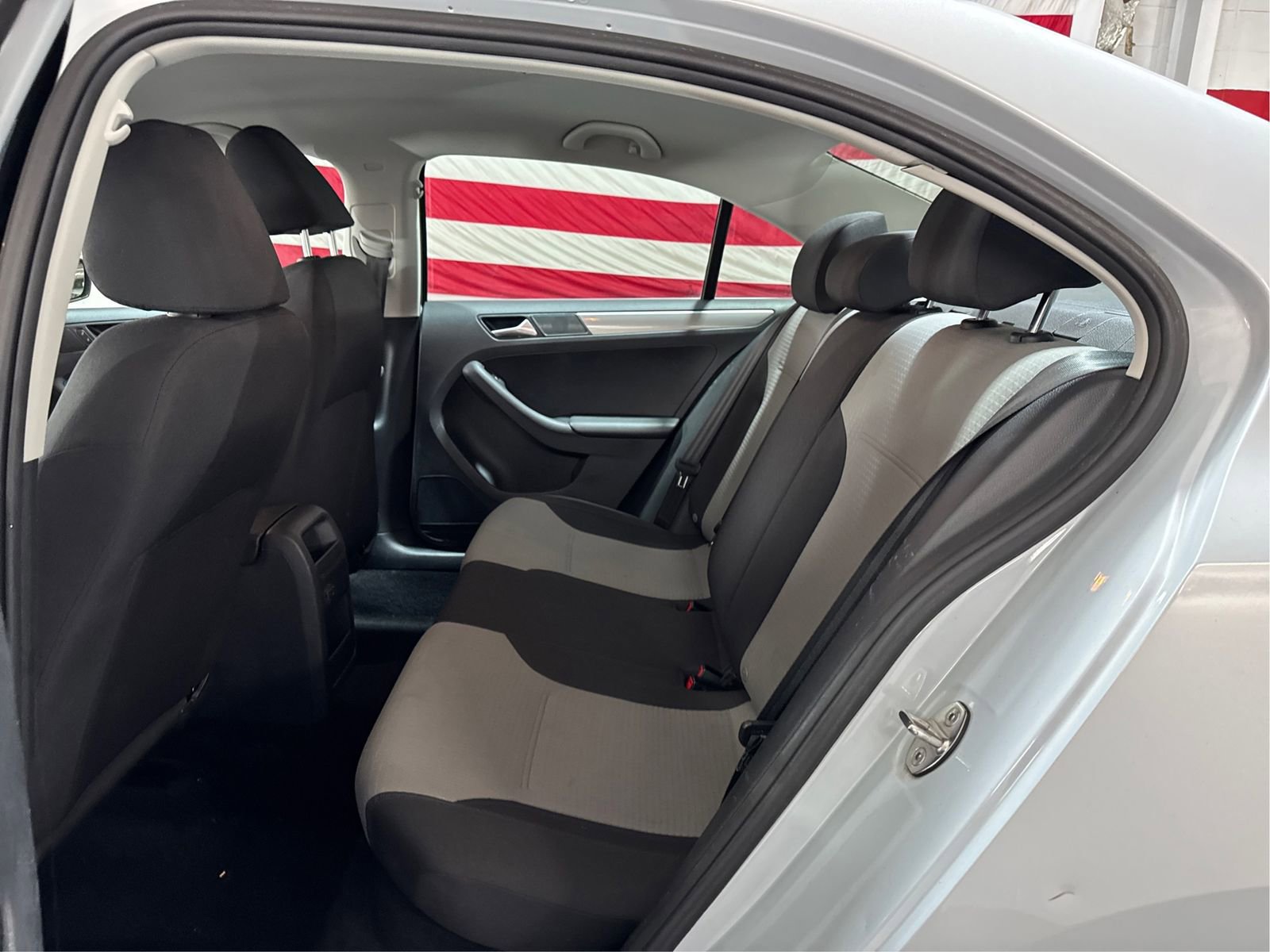 Used 2017 Volkswagen Jetta S FWD image 10