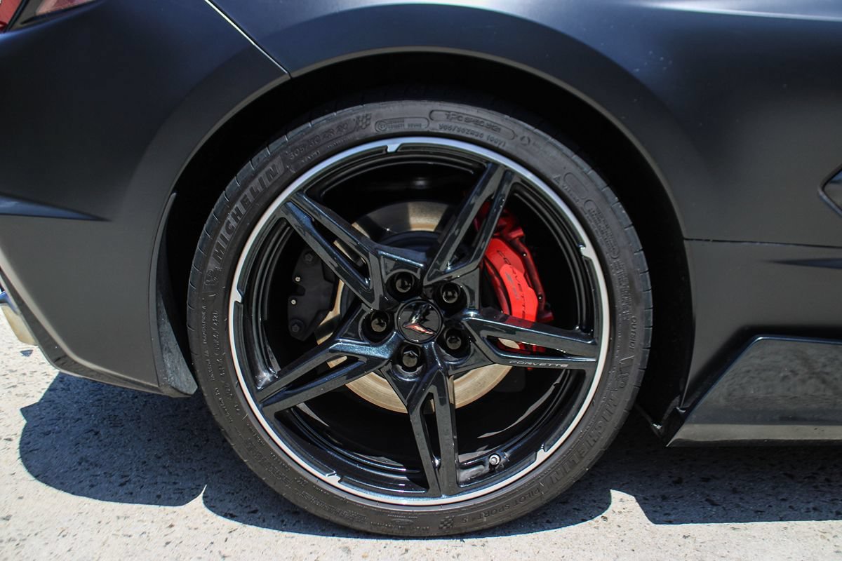 Used 2021 Chevrolet Corvette Stingray Premium Cpe w/ Z51 Performance Package RWD image 40
