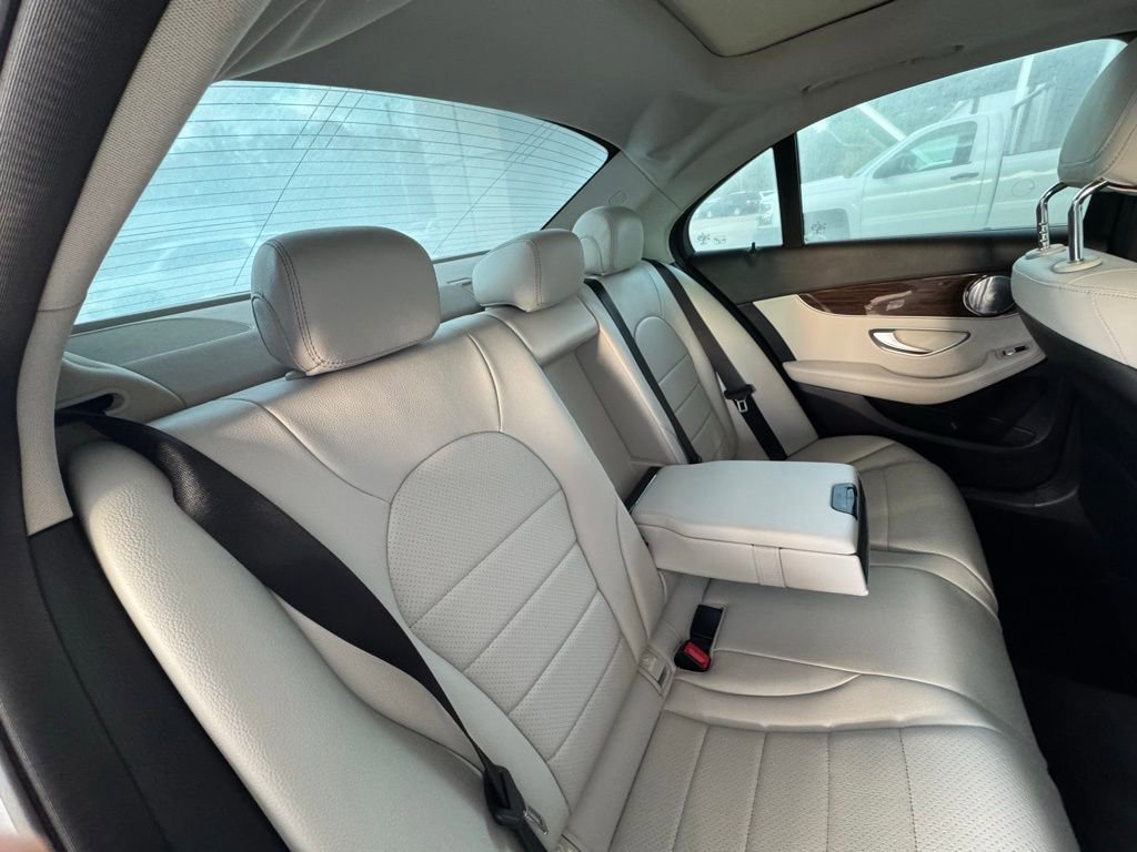 Used 2018 Mercedes-Benz C 300 Sedan image 24
