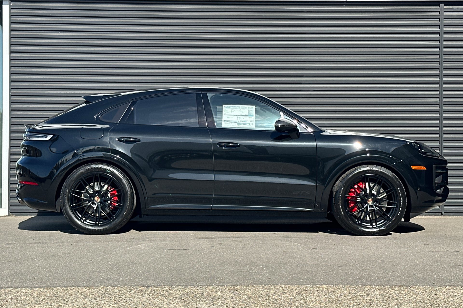 New 2026 Porsche Cayenne GTS image 9