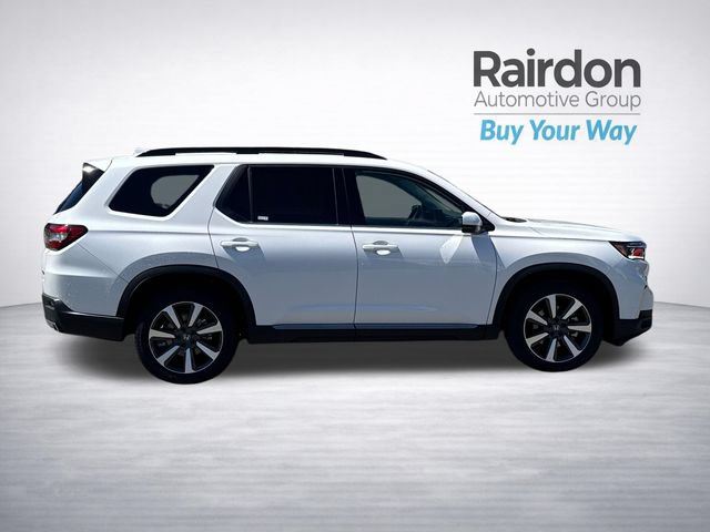 Used 2023 Honda Pilot Touring image 8