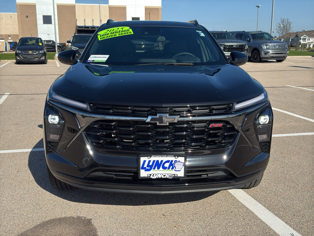 Used 2025 Chevrolet Trax RS w/ Sunroof Package image 8