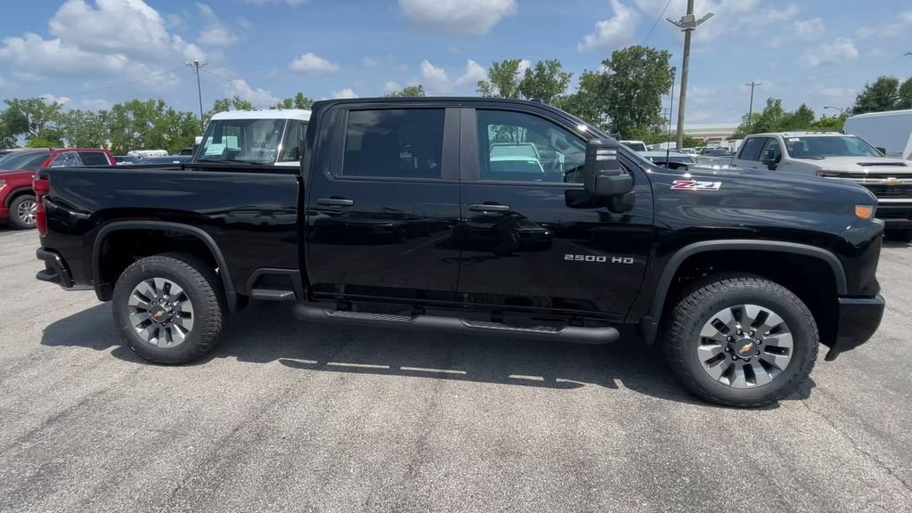 New 2026 Chevrolet Silverado 2500 Custom w/ Custom Value Package AWD/4WD image 3