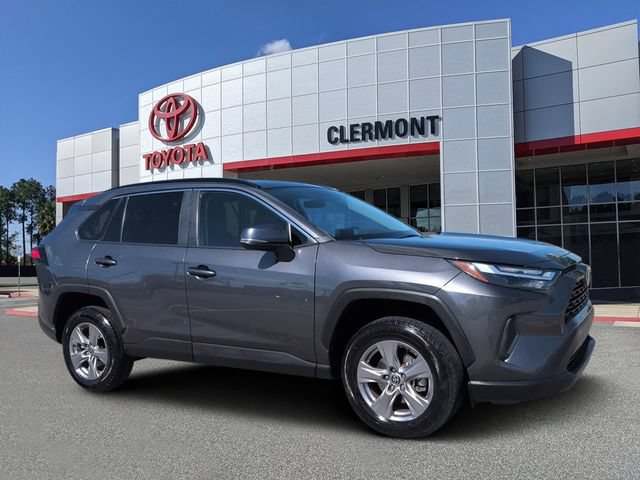 Certified 2022 Toyota RAV4 XLE FWD image 1