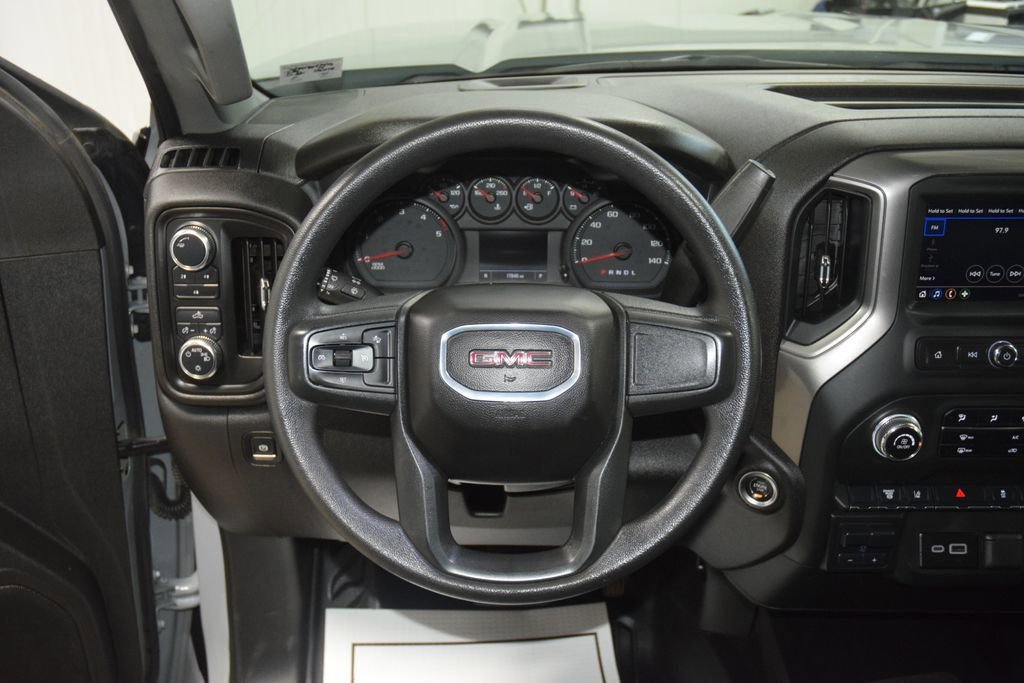 Used 2025 GMC Sierra 3500 Pro w/ Convenience Package image 26