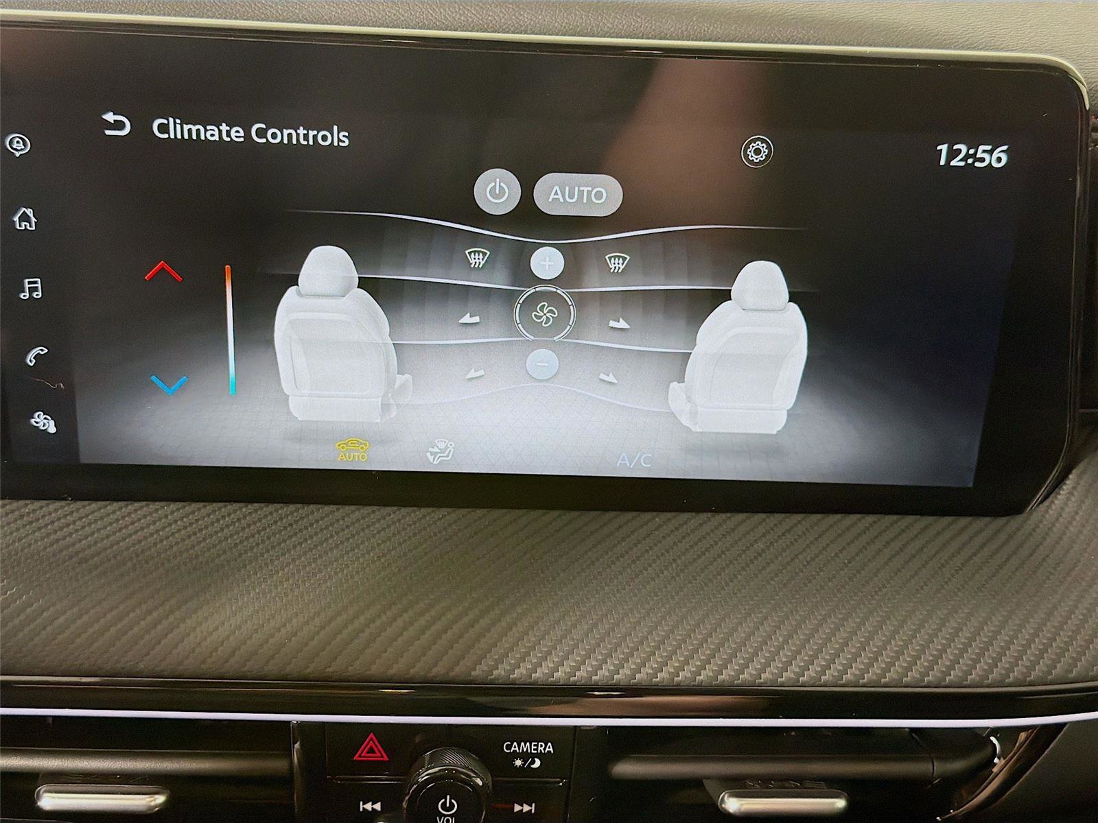 Used 2025 Nissan Kicks SR w/ Interior Electronics Package AWD/4WD image 16
