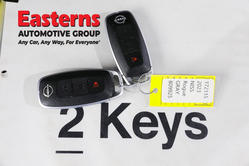 Used 2023 Nissan Rogue S AWD/4WD image 25