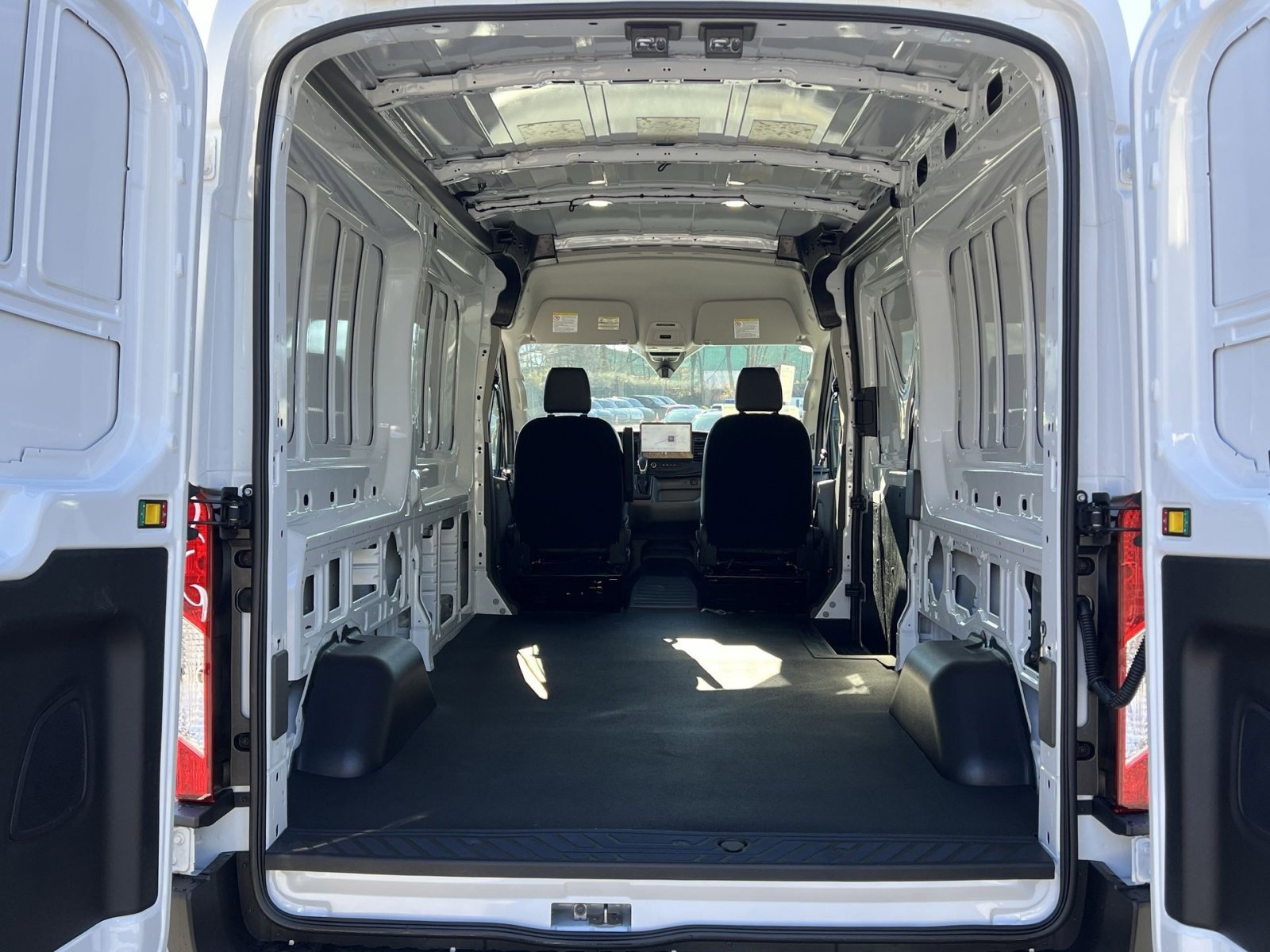 New 2026 Ford Transit 250 148 Medium Roof image 23