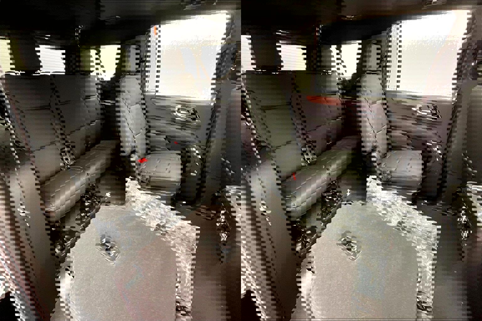 New 2026 GMC Yukon XL Denali w/ Sun & Power Step Package image 10