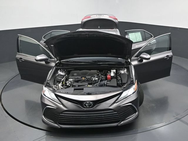 Used 2021 Toyota Camry XLE FWD image 41
