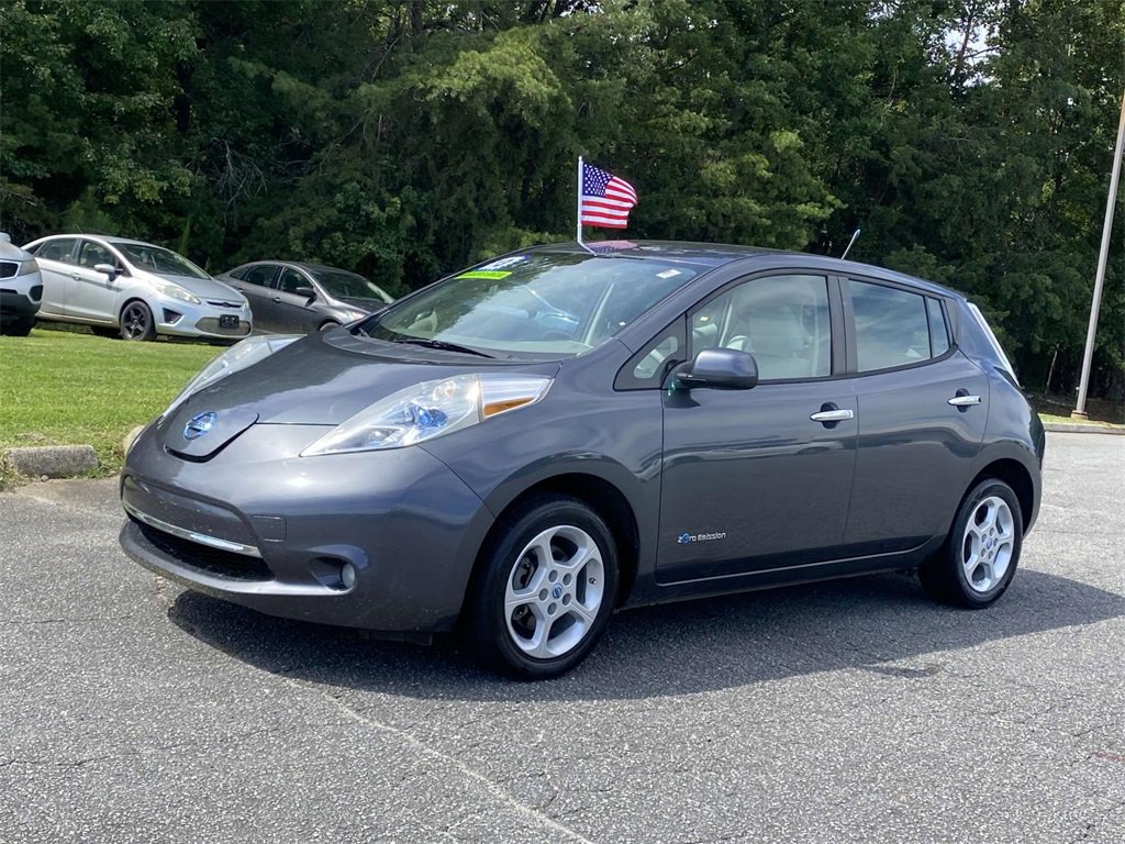 Used 2013 Nissan Leaf SV w/ LED & Quick Charge Pkg