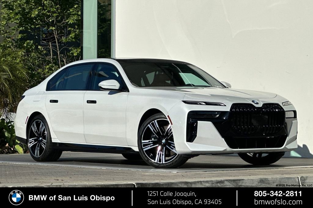 Used 2023 BMW 740i image 1