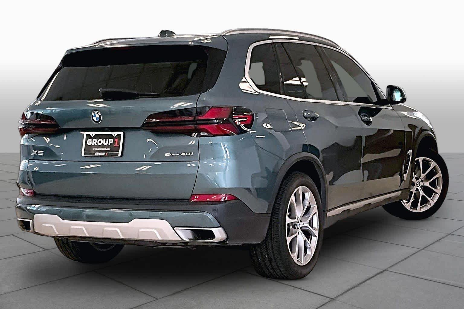 Used 2024 BMW X5 sDrive40i w/ Premium Package RWD image 12