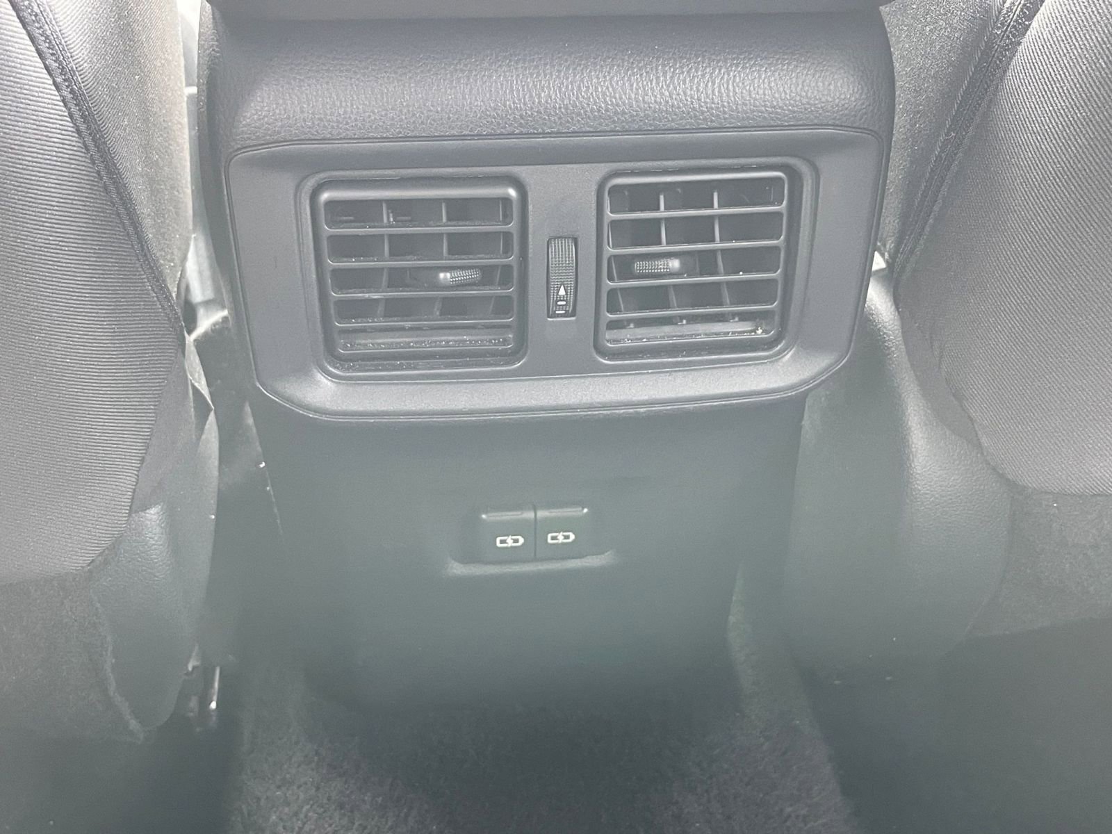 Used 2025 Toyota RAV4 XLE w/ Weather Package image 22