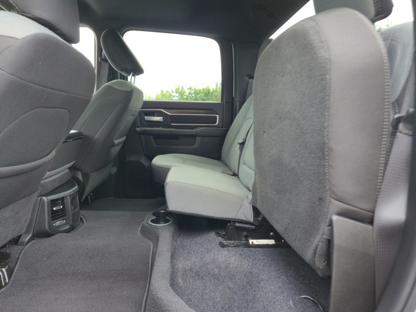 Used 2024 RAM 3500 Big Horn AWD/4WD image 28