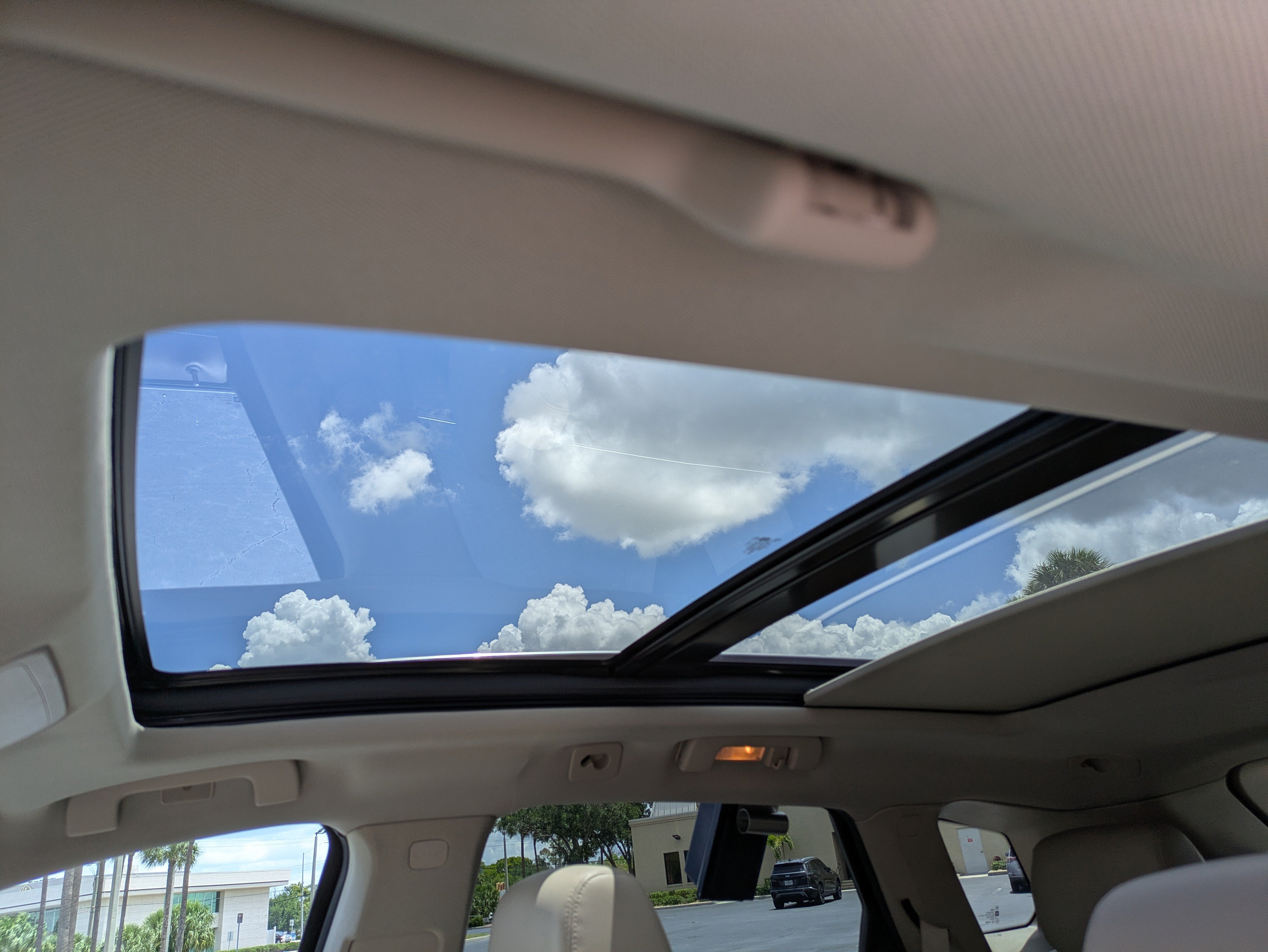Used 2016 Cadillac SRX Premium FWD image 19