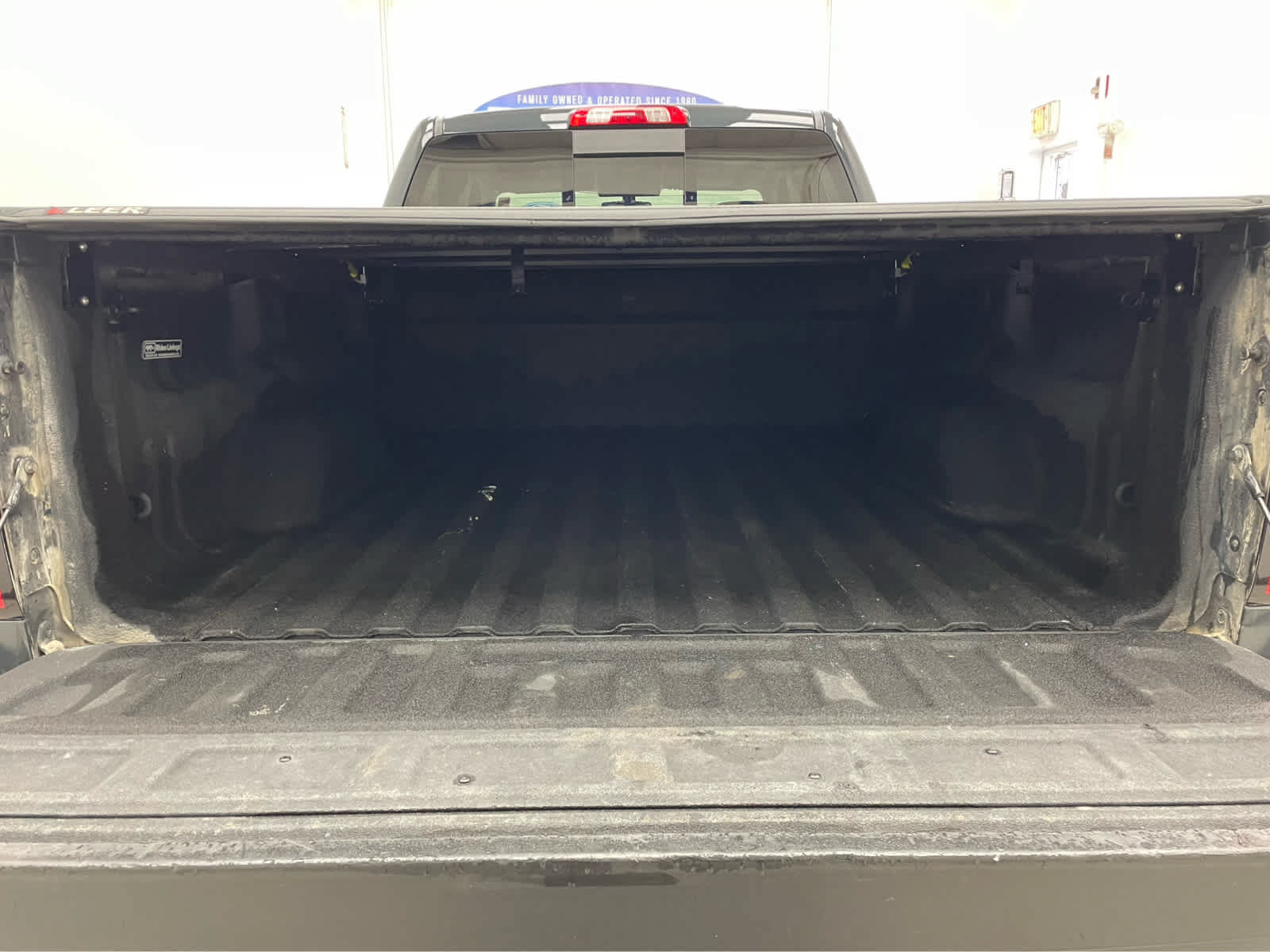 Used 2018 GMC Sierra 1500 SLE w/ SLE Value Package AWD/4WD image 12
